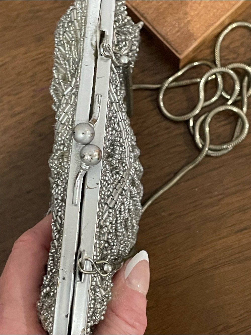 Art Deco style, Silver Beaded Scallop Clutch Bag w/ Chain Strap - Picture 4 of 6